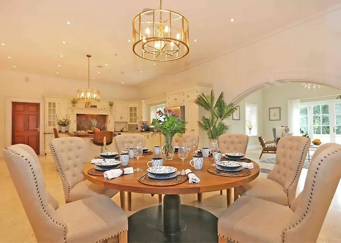 Sallymount House 빌라