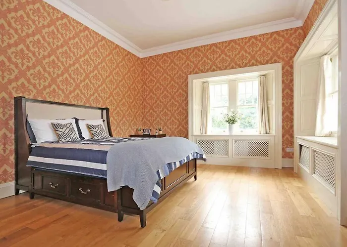 Sallymount House 빌라